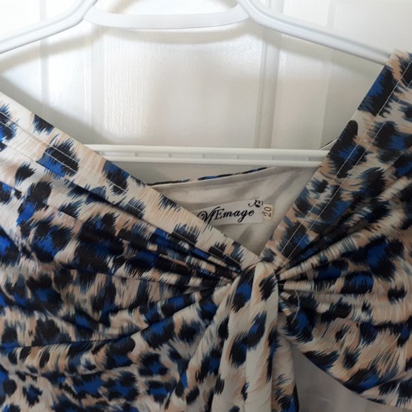 Leopard Print Cap Sleeve Bodycon Dress - Picture 3 of 3